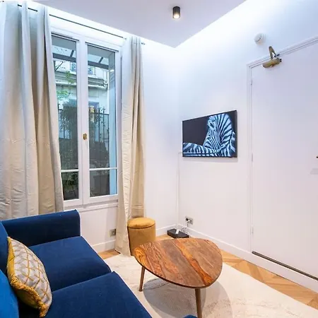 Le Bardot By - 1 Ch - 4 Pers Apartment *